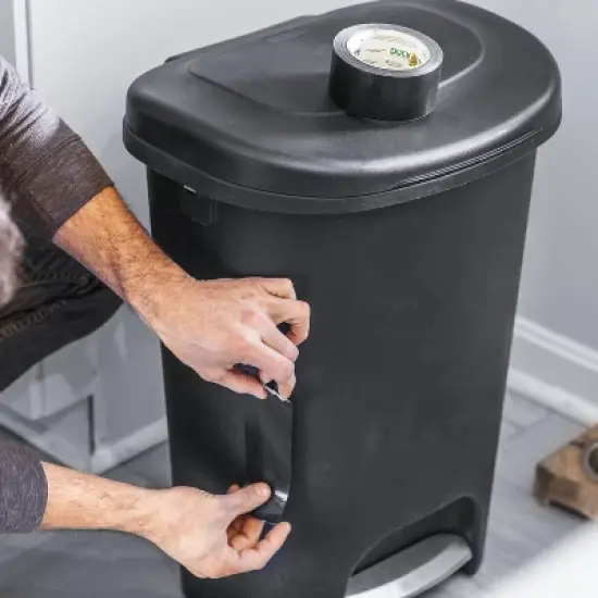 Duck 1.88"x20yd 6pk Duct Tape Black image {4}