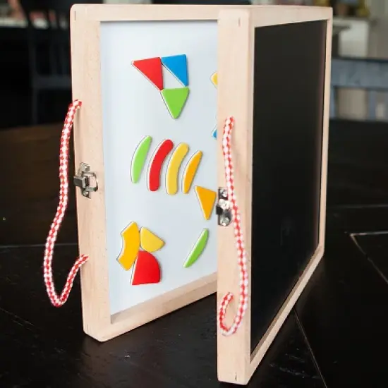  Fat Brain Toys Magnetic Creation Station FB222-1 image {2}