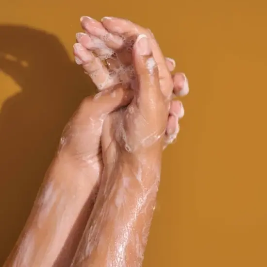 Tree Hut Mini Sparkling Gel Body Wash - Coco Colada - 3.3 fl oz image {5}