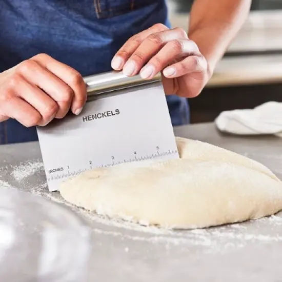 Henckels BBQ 2-pc Pizza Prep and Cut Set image {1}