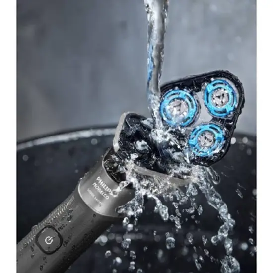 Philips Norelco Series 5000 Wet & Dry Men's Rechargeable Electric Shaver - X5004/84 image {9}