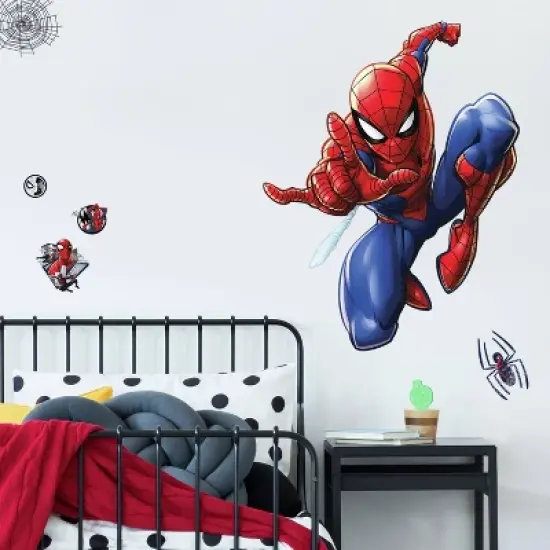 Spider-Man Giant Peel and Stick Wall Decals - RoomMates image {2}