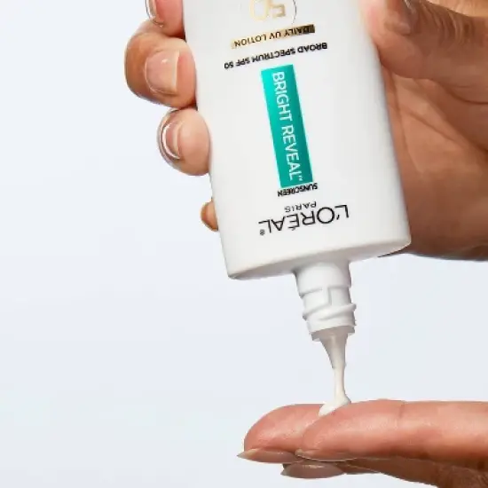 L'Oreal Paris Bright Reveal Broad Spectrum Daily UV Lotion - SPF 50 - 1.7 floz image {3}