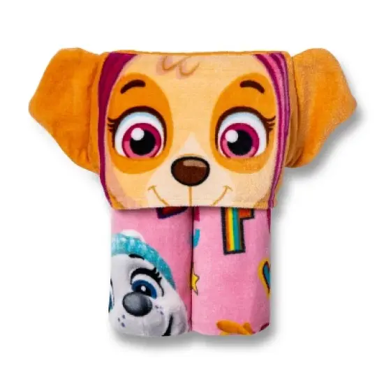 PAW Patrol Skye Here To Help Hooded Towel image {1}