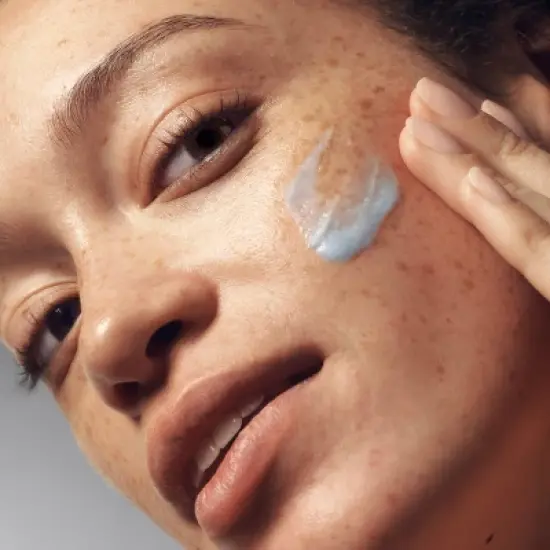 philosophy Hope In A Jar Hyaluronic Glow Moisturizer - 2oz - Ulta Beauty image {3}