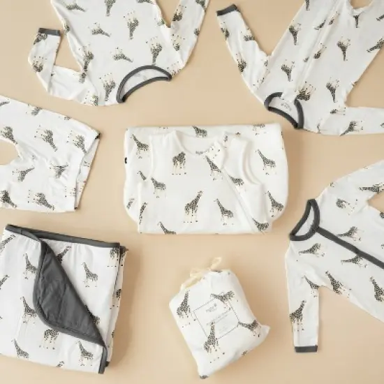 Zippered Romper in Giraffe image {5}