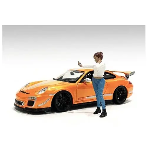 "Car Meet 1" Figurine I for 1/24 Scale Models by American Diorama image {2}