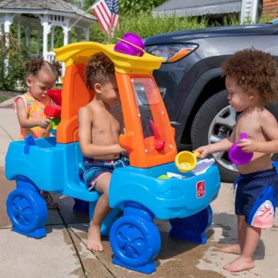 Step2 Car Wash Splash Center Water Table image {9}