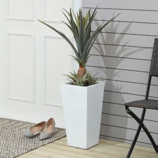 LuxenHome Square Tapered 18.5" H House Planters, Indoor & Outdoor White image {1}