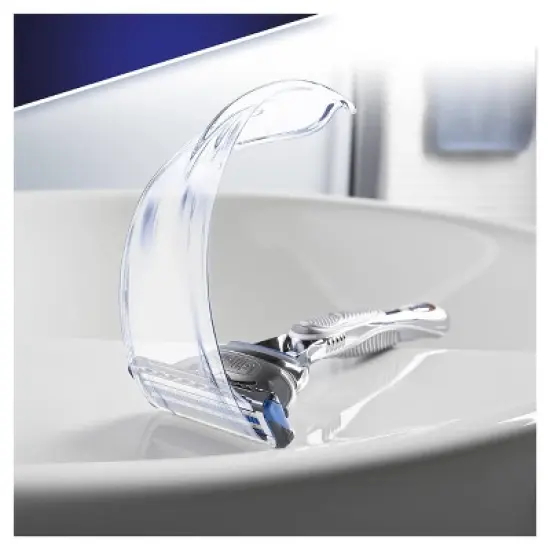 Gillette SkinGuard Men's Razor + 2 Razor Blade Refills image {2}