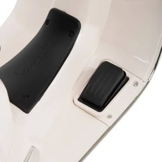 Huffy 6V Vespa 801 Ride-On Scooter image {2}