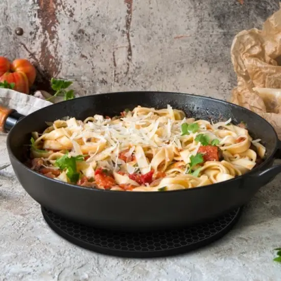 Cheer Collection 4-Pack Silicone Trivets &ndash; Non-Slip Heat-Resistant Mats for Hot Pots, Coasters, Drying, Jar Opening image {2}