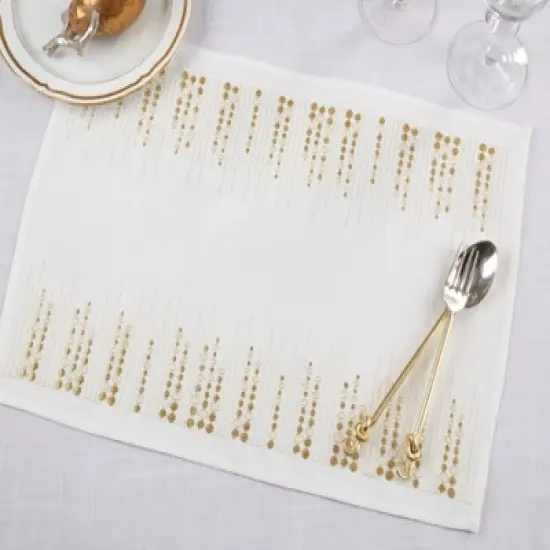 Saro Lifestyle Festive Embroidered Dots Placemat (Set of 4) image {3}