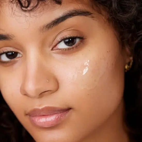 e.l.f. Power Grip Primer Mini - Iridescent - 0.5 fl oz image {2}