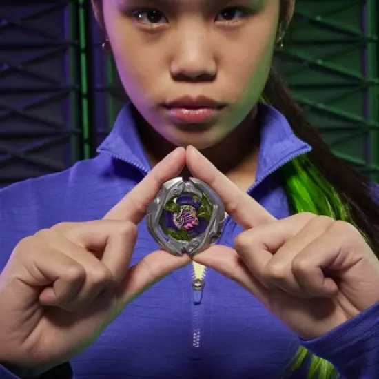 Beyblade X Victory Grip Launcher Set image {4}