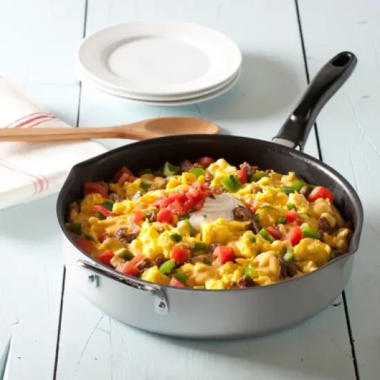 Nordic Ware Texas Skillet With Helper Handle - Black image {1}