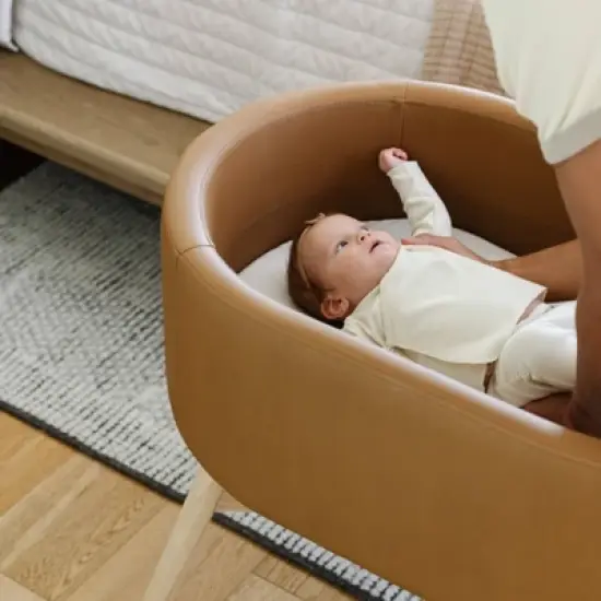 Babyletto x GATHRE Capsule Bassinet image {7}