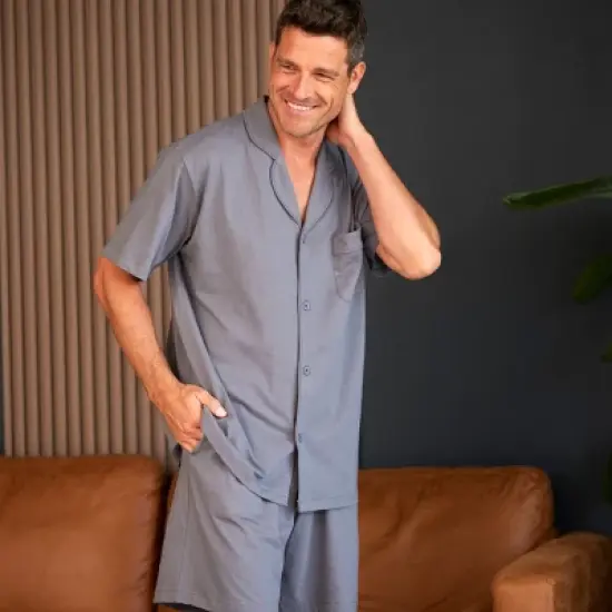 Men's Soft Cotton Knit Jersey Pajamas Lounge Set, Short Sleeve Shirt and Shorts with Pockets image {5}
