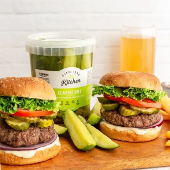 Cleveland Kitchen Classic Dill Pickle Spears - 32oz image {3}