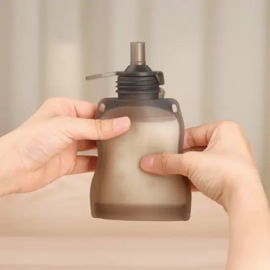 haakaa Silicone Yummy Pouch - 4.5oz /2pk image {7}