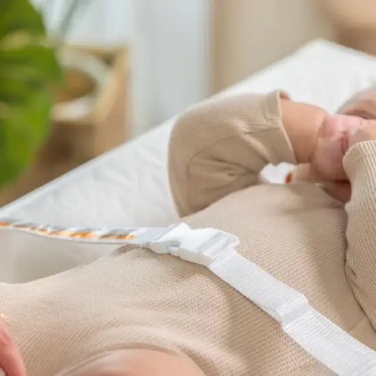 Summer by Ingenuity Contoured Change Pad image {3}