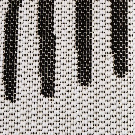 5' x 7' Modern Sun Outdoor Rug Black - Project 62&trade; image {2}