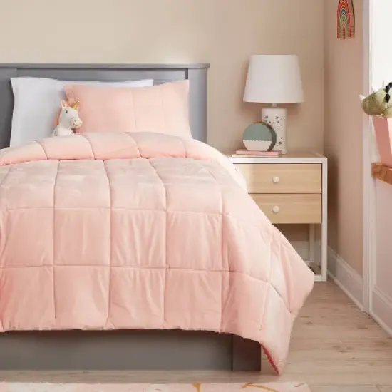 Full/Queen Kids' Comforter Set Windowpane Velvet Pink - Pillowfort&trade; image {1}