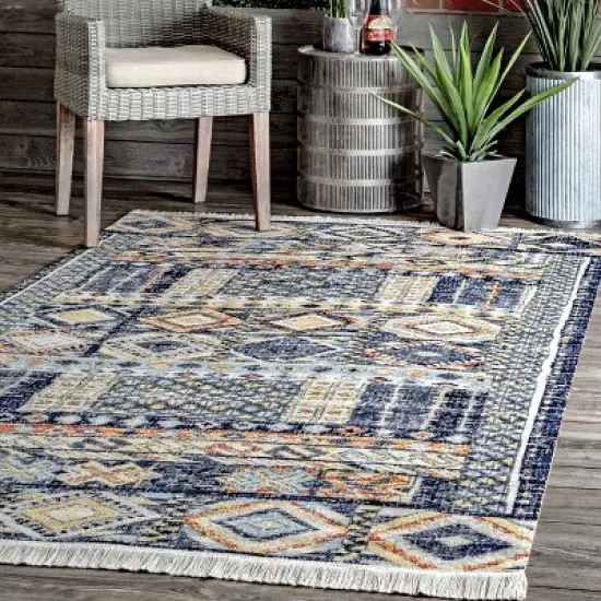 nuLOOM Taliyah Faded Bohemian Fringed Indoor/Outdoor Area Rug image {1}