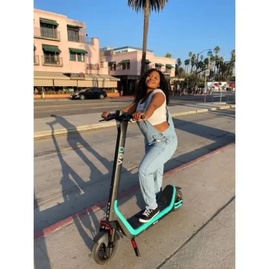 Mad Love Women's  Lennie Sneakers image {12}