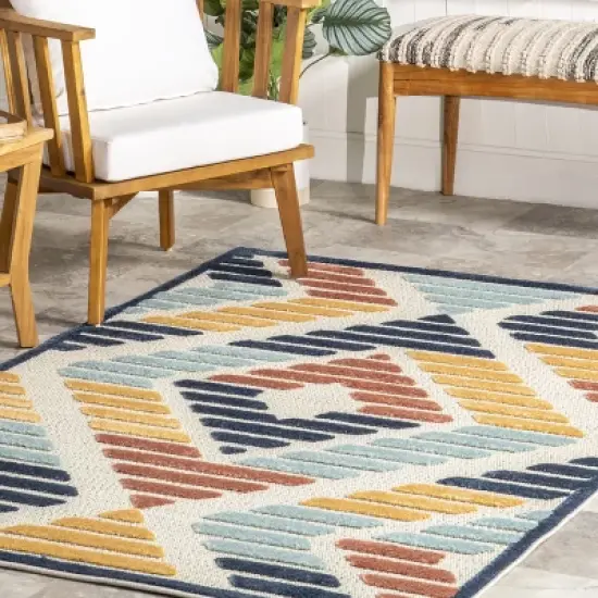 nuLOOM Brinn Geometric Striped Indoor/Outdoor Patio Area Rug image {8}