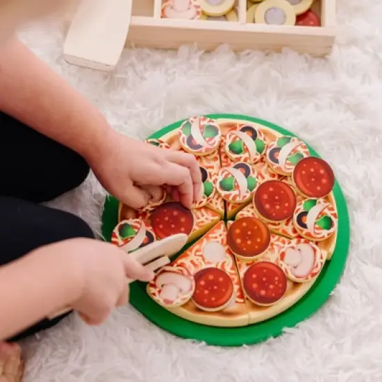 Melissa & Doug Pizza Party Wooden Play Food Set image {6}