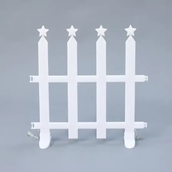 LuxenHome 8-Piece Light Show Star-Topped Fence Design Outdoor Decoration White image {9}