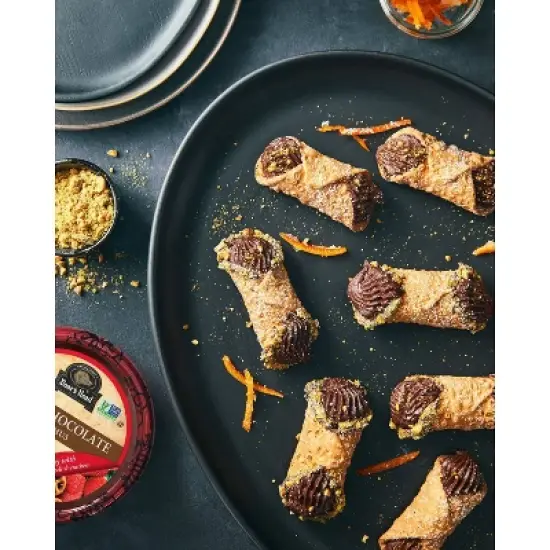 Boar's Head Dark Chocolate Hummus - 10oz image {5}