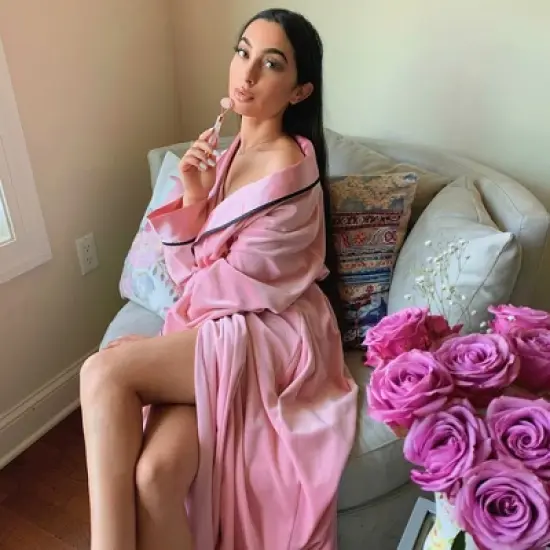 Beauty by Earth Rose Quartz Face Roller Skin Care Tools, Face Massager Roller image {3}