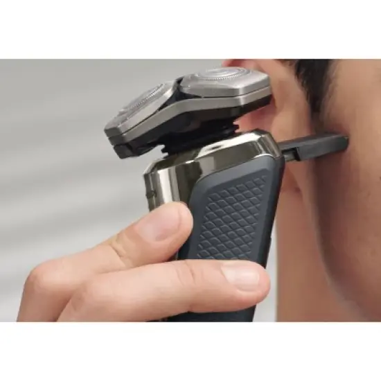 Philips Norelco Series 9400 Wet & Dry Men's Rechargeable Electric Shaver - S9502/83 image {7}