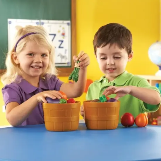Learning Resources New Sprouts Bushel of Fruit image {4}