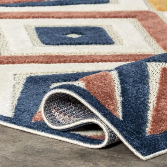 nuLOOM Salena Transitional Diamond Indoor/Outdoor Patio Area Rug image {3}