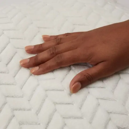 Farmlyn Creek 2 Pack Decorative Zipped Beige Faux Fur Throw Pillow Covers for Couch Sofa, 20x20 In image {3}