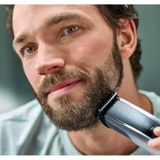 Philips Norelco Series 5500 Beard & Hair Men's Rechargeable Electric Trimmer - BT5511/49 image {7}