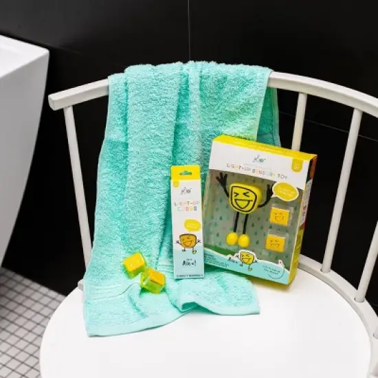 Glo Pals Character Alex & 6 Yellow Light Up Water Cubes image {3}