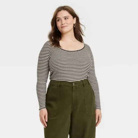 Women's Shrunken Rib Scoop Neck Pullover Sweater - Universal Thread&trade; image {6}