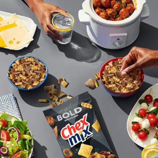 Chex Mix Bold Large - 13.5oz image {5}