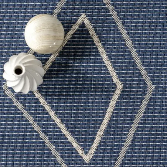 nuLOOM Mallie Moroccan Striped Indoor/Outdoor Area Rug image {5}