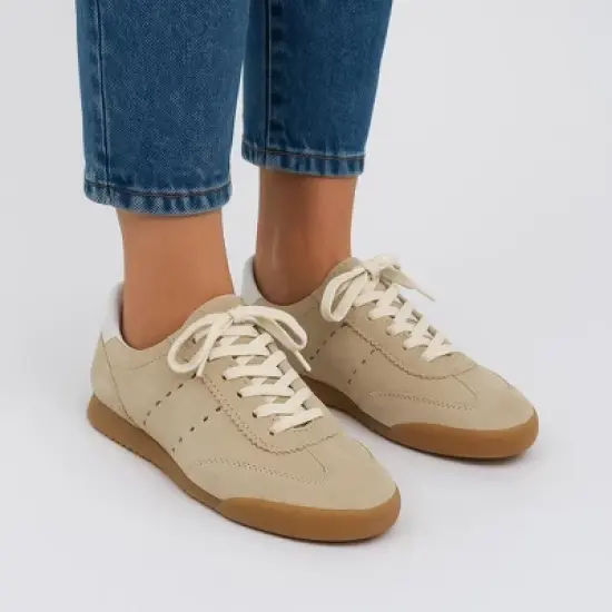 CUSHIONAIRE Tick Tock Women's Genuine Leather Lace-Up Casual Sneaker &ndash; Retro-Inspired Walking Shoe with Gum Rubber Outsole, Cushioned Arch Support image {2}