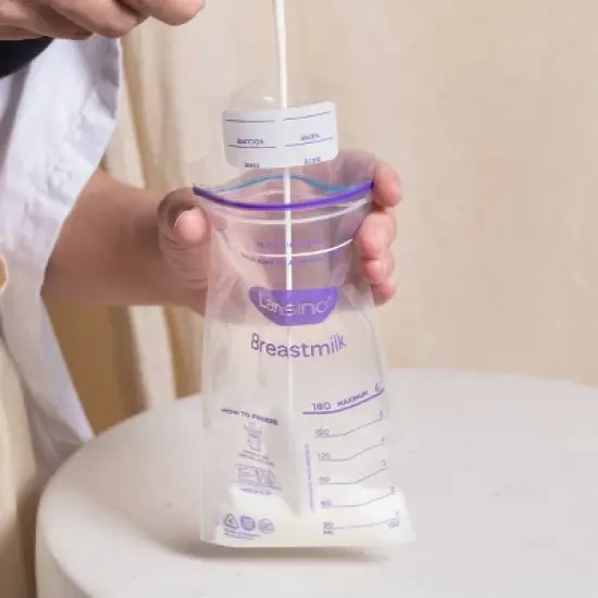 Lansinoh Breast Milk Storage Bags image {2}