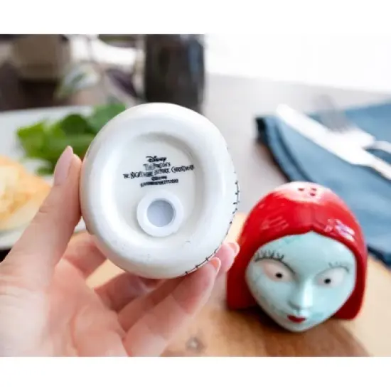 Silver Buffalo Disney The Nightmare Before Christmas Jack and Sally Salt and Pepper Shaker Set image {6}