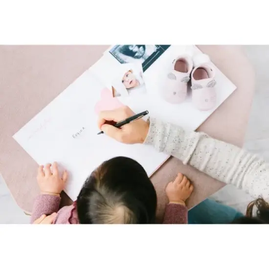 Pearhead Gingham Baby Memory Book image {6}