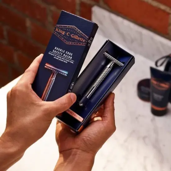 King C. Gillette Men's Double Edge Safety Razor + 5 Refill Blades image {6}