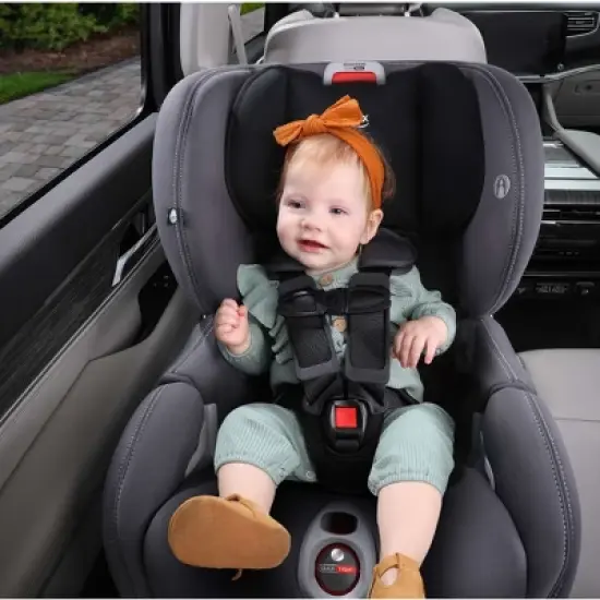 Britax Marathon ClickTight Convertible Car Seat image {8}