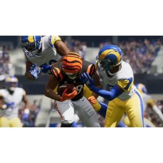 Madden NFL 23 - PlayStation 5 image {1}